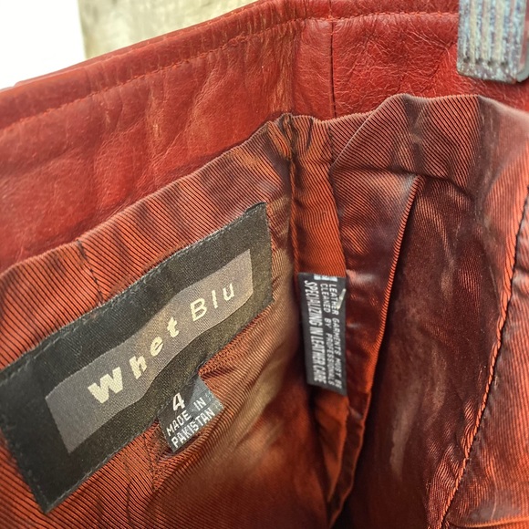 Vintage leather skirt - Picture 2 of 3